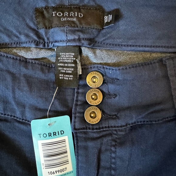 Torrid Flare Jeggings Size 18 NWT - Picture 4 of 7